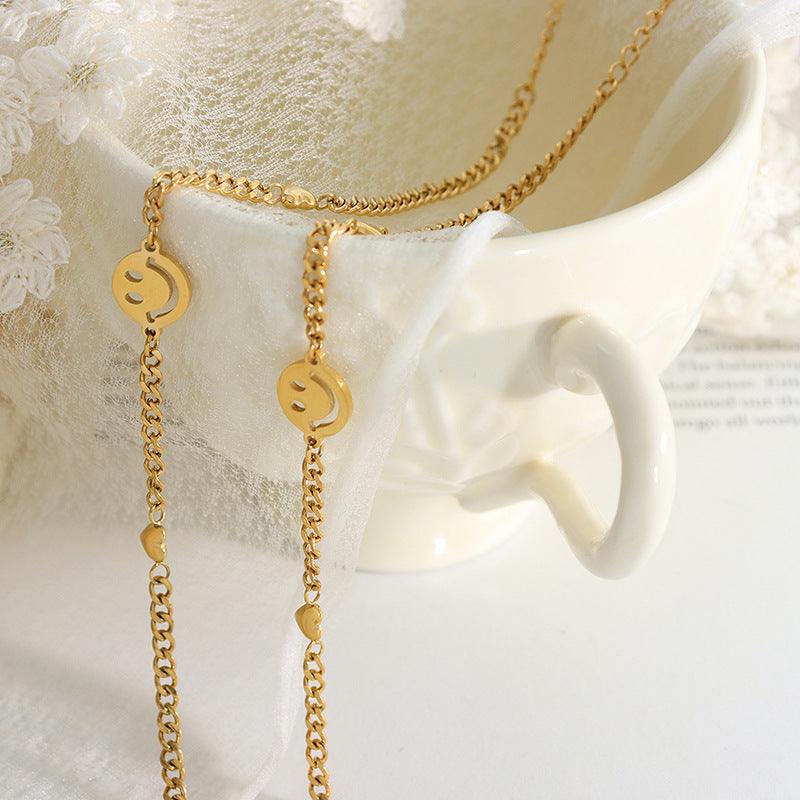 18K gold exquisite fashionable smiley design light luxury style bracelet